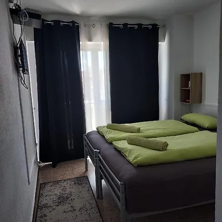 Hostel Hostal Residencia Orsi *