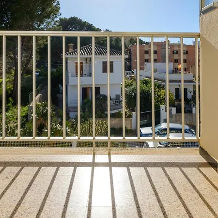 Hostal Residencia Orsi אל ארנל