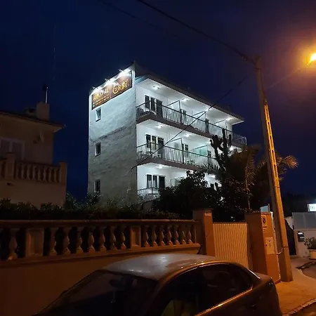 Hostal Residencia Orsi Hostel *