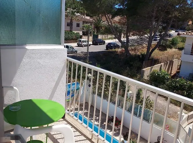 אכסניה Hostal Residencia Orsi *