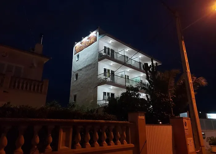 旅馆 Residencia Orsi 埃尔阿雷纳尔