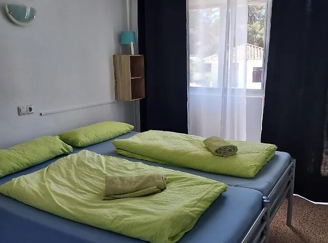 Hostal Residencia Orsi Hostel *