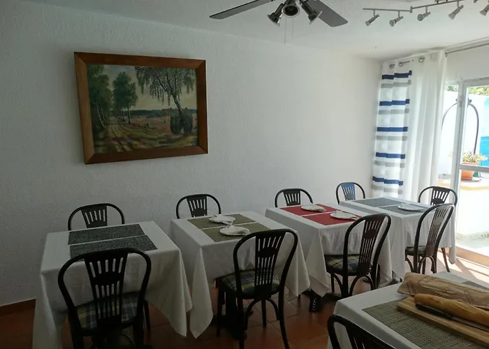 Hostal Residencia Orsi Hostel *