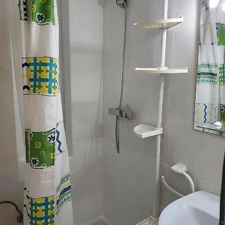 Hostal Residencia Orsi * אל ארנל
